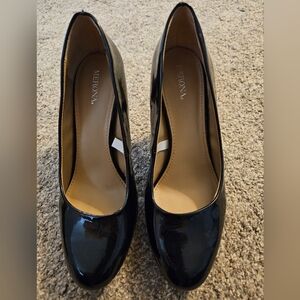 Merona women's size 7.5 black pumps